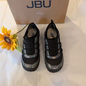 JBU by Jambu Women's Slip-On Shoes Brandi Multi Black Floral Size 8.5W NIB